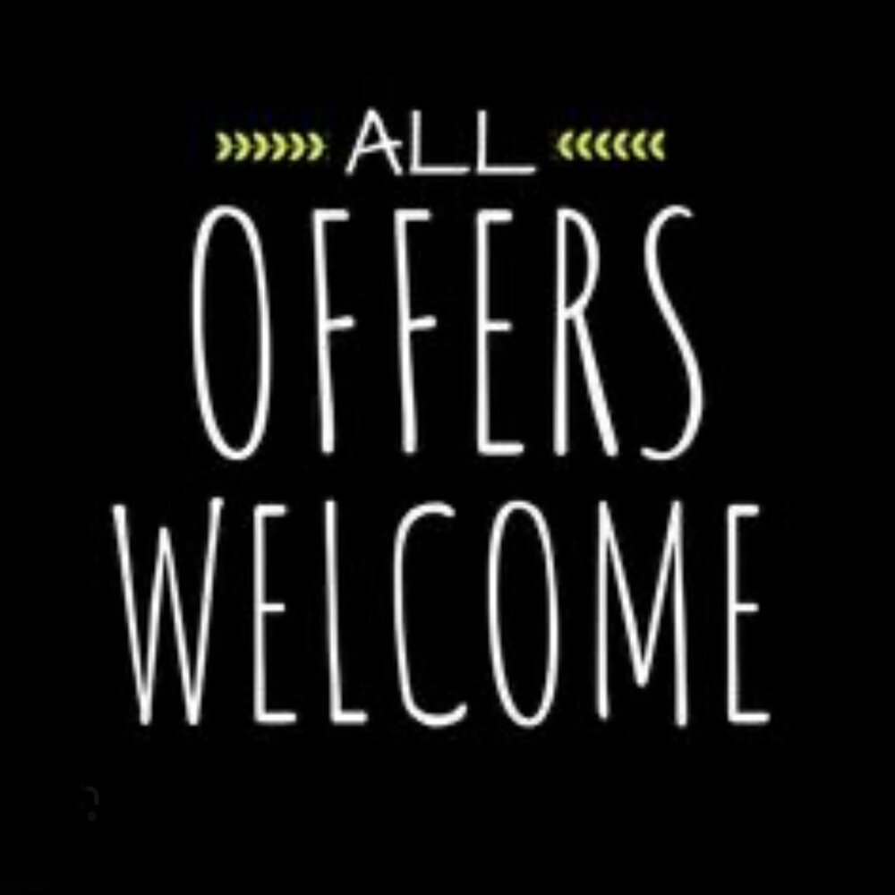 FLASH SALE! MAKE ANY REASONABLE OFFER ON ANYTHING IN MY CLOSET AND I'LL ACCEPT!